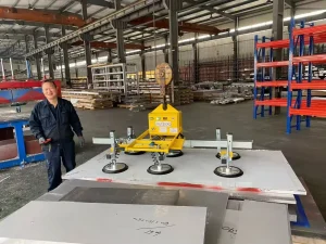 Battery powered vacuum lifter for steel plate handling