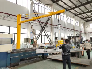 Pneumatic vacuum lifter for steel plate handling
