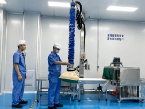 WOLIFT Tube Lifter for Bagged Raw Material Feeding