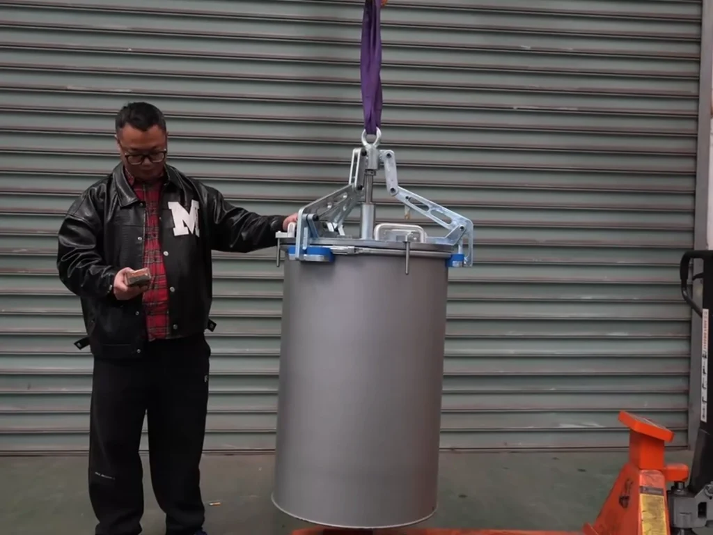 WOLIFT Non-Powered Drum Gripper for 55-Gallon Chemical Drum Handling